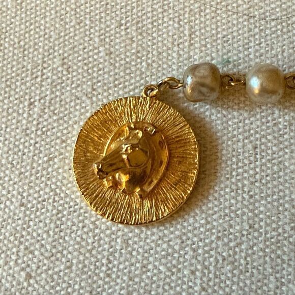 Vintage Faux Pearl Gold Tone Link Bracelet with 6 Gold Tone Charms. - Picture 2 of 6